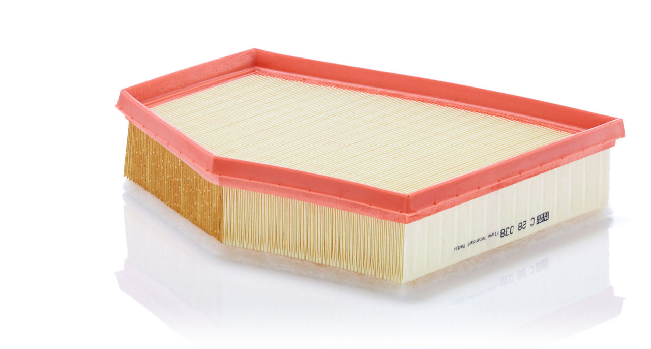 BMW 5 Serisi G30, G31 520d B47 Hava Filtresi | MANN C 28038